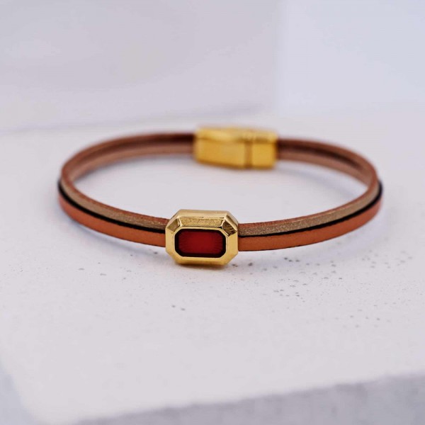 Leather bracelet with enamel and metal parts in gold-plating