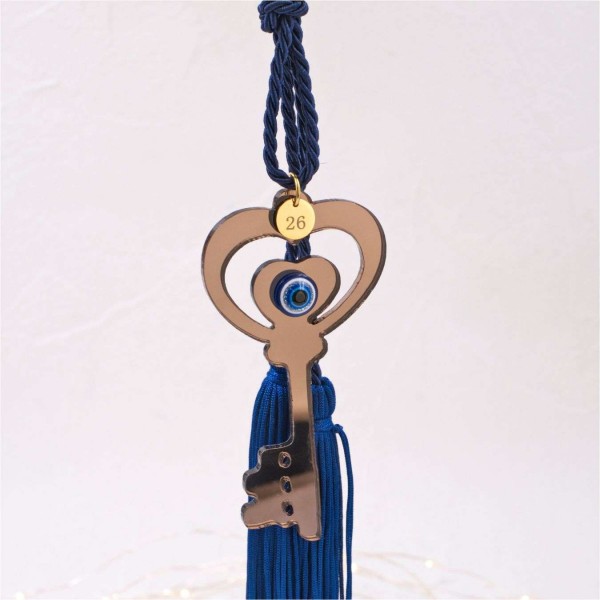 Χειροποίητο Κρεμαστό Γούρι 2026 – Κλειδί από Πλέξιγκλας & Ακρυλικό Μάτι Χειροποίητο κρεμαστό γούρι με κλειδί πλέξιγκλας καθρέφτη και ακρυλικό μάτι